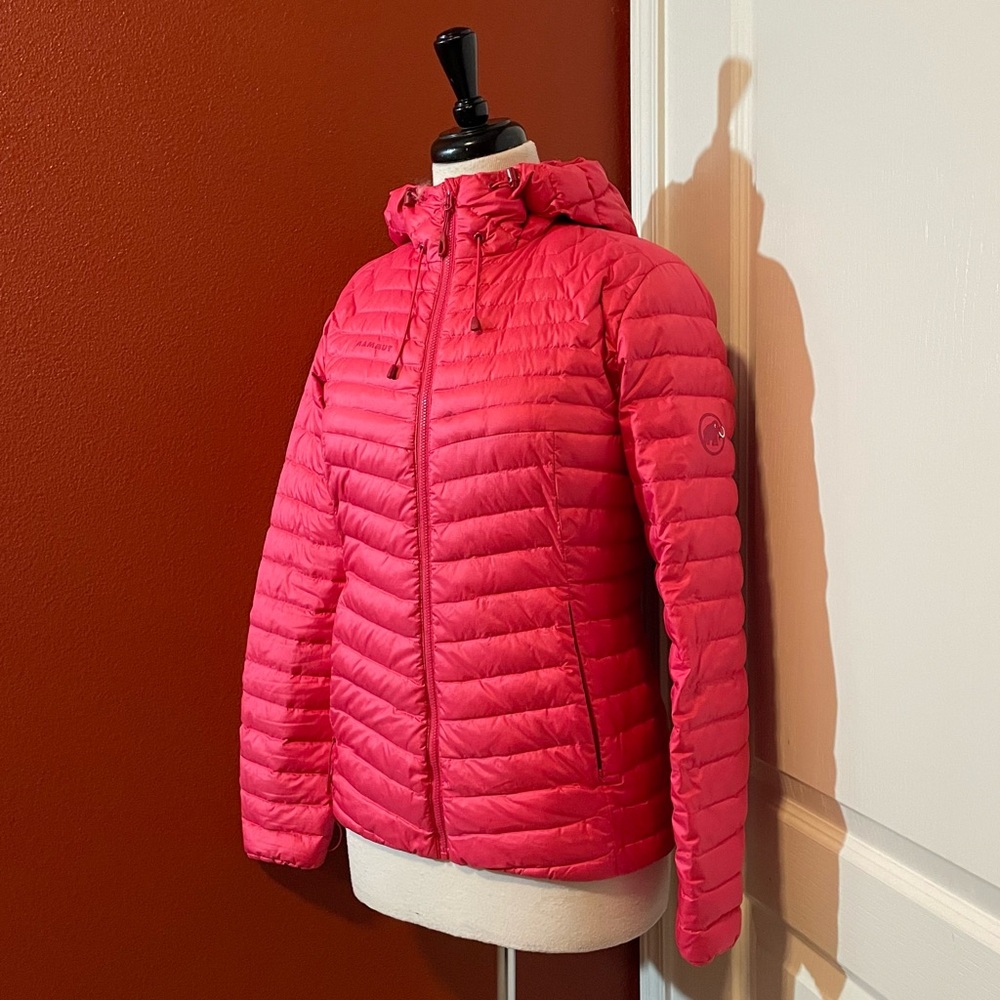 Mammut Women’s Convey IN Hooded Pertex Quantum Insulated Full Zip Puffer Jacket